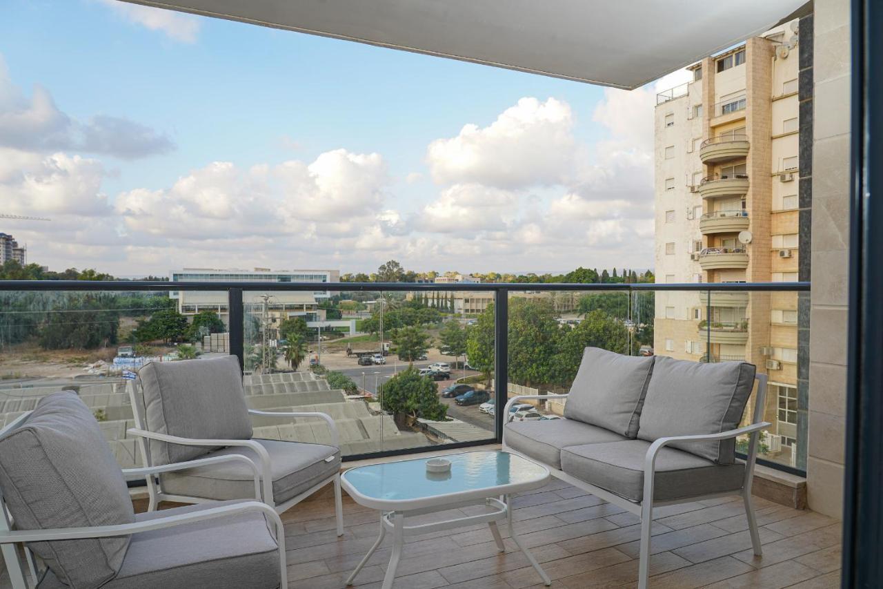 Maorissimo Tower Apartment Acra Exterior foto